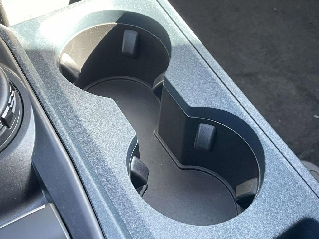 New 2025 Ford Maverick XL w/ Equipment Group 102A image 10