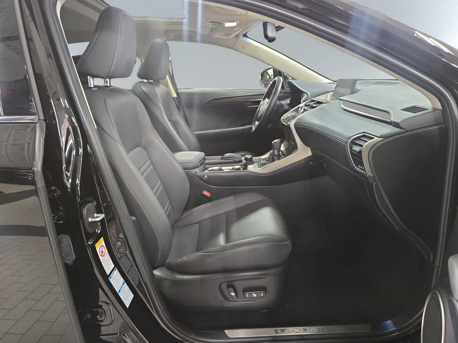 Used 2015 Lexus NX 200t AWD image 20