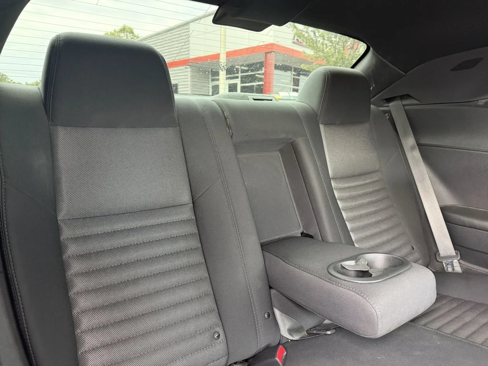 Used 2014 Dodge Challenger R/T RWD image 10