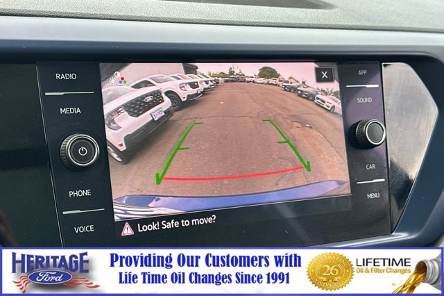 Used 2022 Volkswagen Taos SE image 19