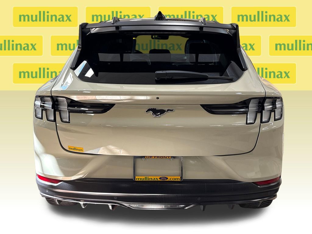 Certified 2025 Ford Mustang Mach-E GT image 10