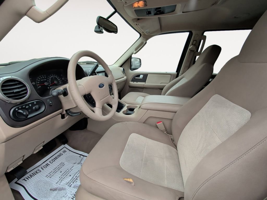 Used 2004 Ford Expedition XLT AWD/4WD image 9