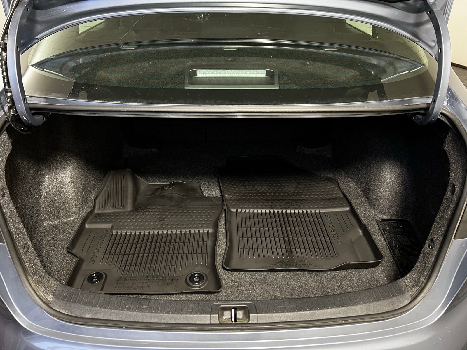 Certified 2025 Toyota Corolla LE image 22