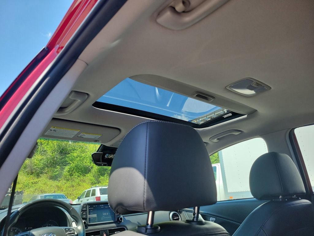 Used 2021 Hyundai Kona Ultimate AWD/4WD image 32