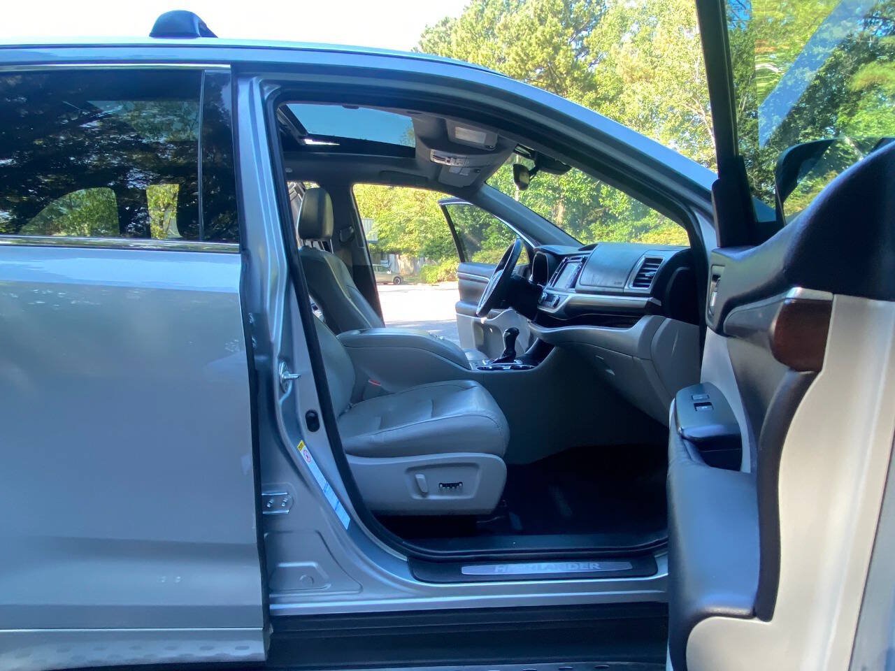 Used 2016 Toyota Highlander Limited Platinum AWD/4WD image 58