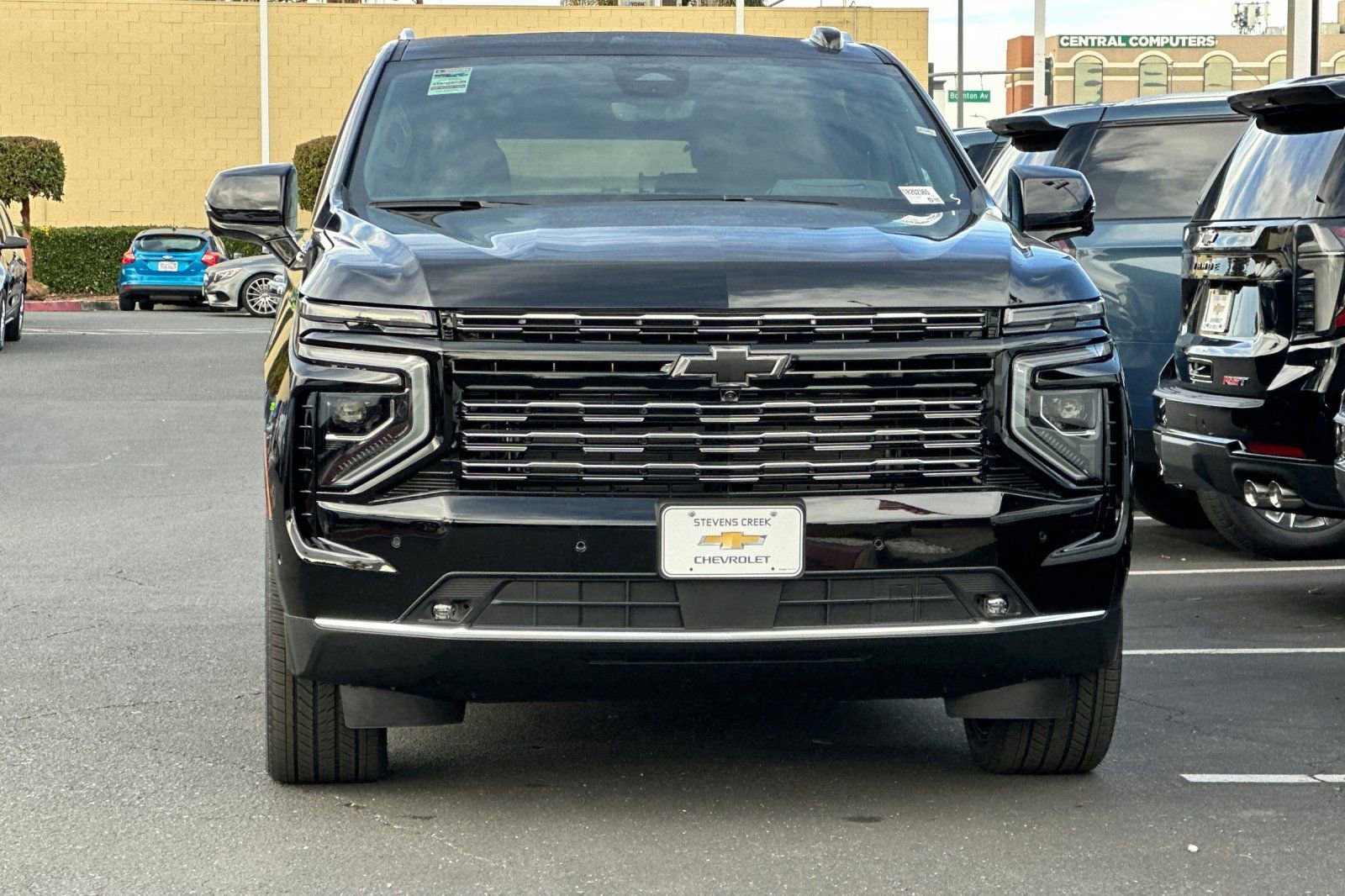 New 2026 Chevrolet Suburban High Country w/ LPO, Illumination Package image 9