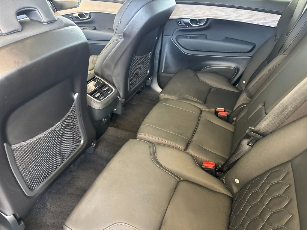 Certified 2026 Volvo XC90 B6 Plus AWD/4WD image 11
