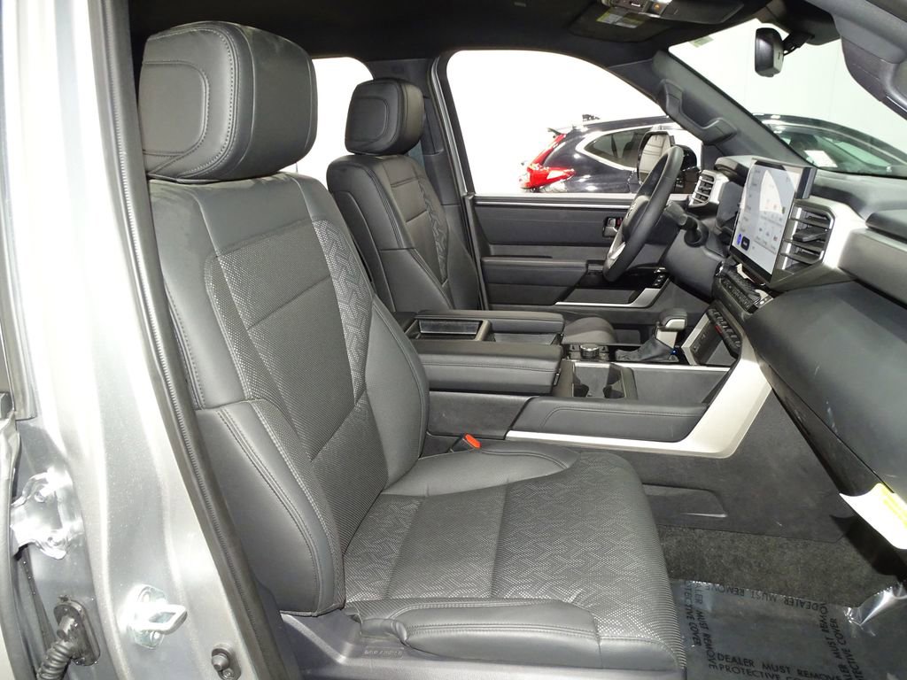 Used 2025 Toyota Tundra Limited image 14