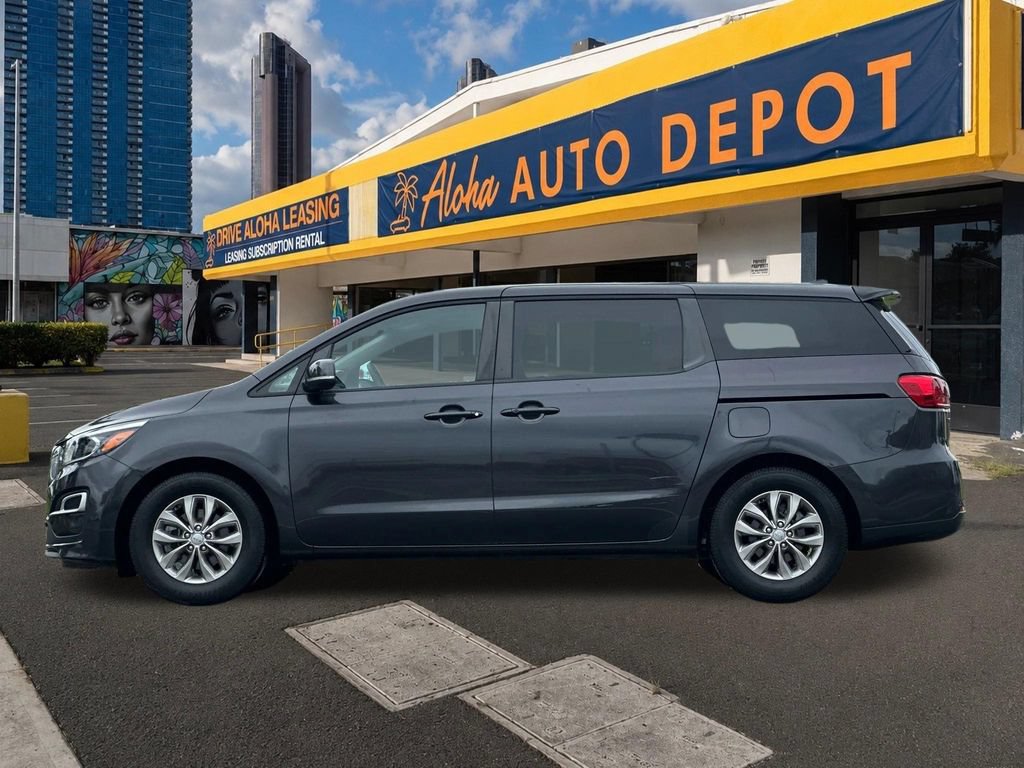 Used 2021 Kia Sedona LX FWD image 2