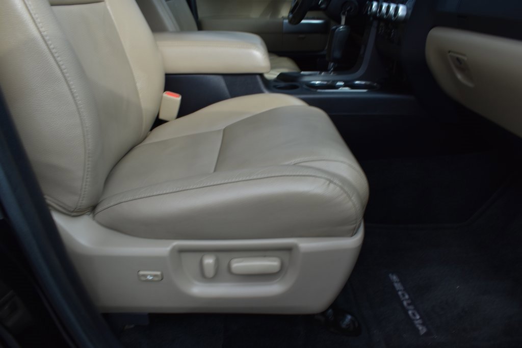 Used 2018 Toyota Sequoia Limited image 8