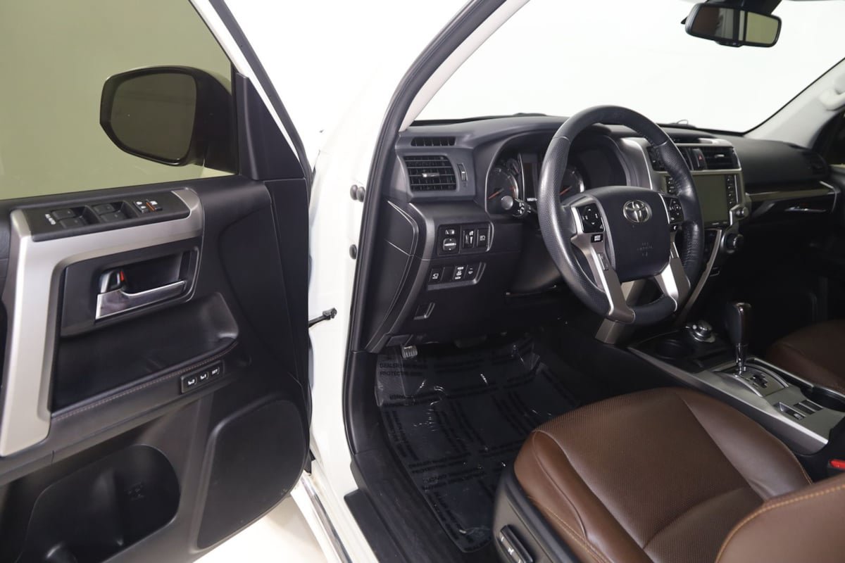 Used 2023 Toyota 4Runner Limited AWD/4WD image 45