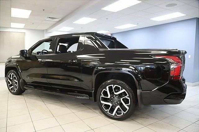 New 2024 Chevrolet Silverado EV RST AWD/4WD image 4
