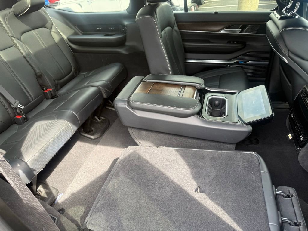 Certified 2022 Jeep Grand Wagoneer Series II AWD/4WD image 54
