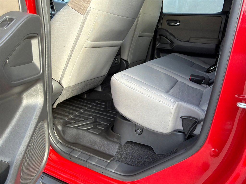 Used 2022 Nissan Frontier SV image 20