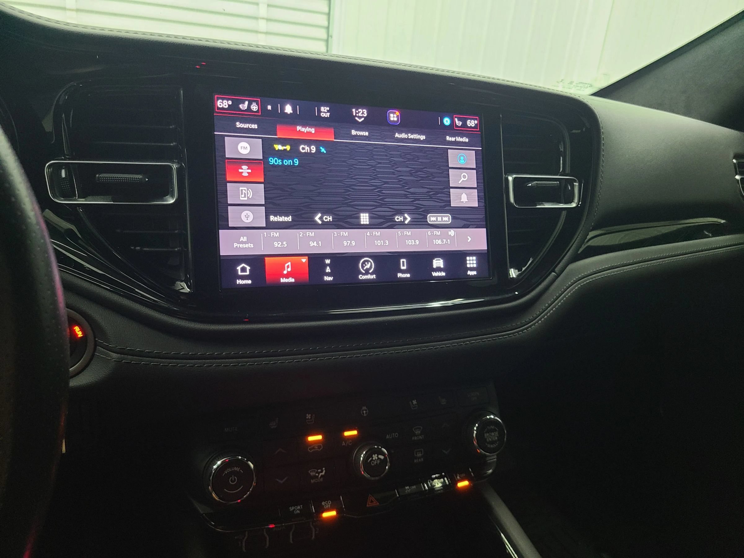 Used 2021 Dodge Durango Citadel w/ Premium Entertainment Group AWD/4WD image 27