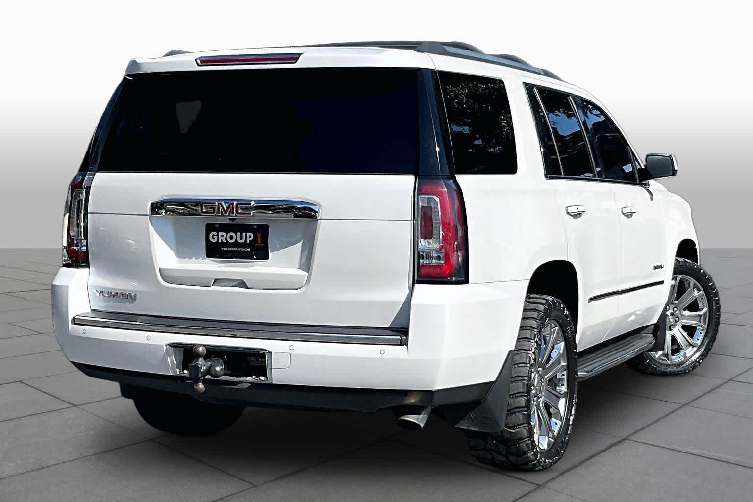 Used 2016 GMC Yukon Denali w/ Open Road Package AWD/4WD image 13
