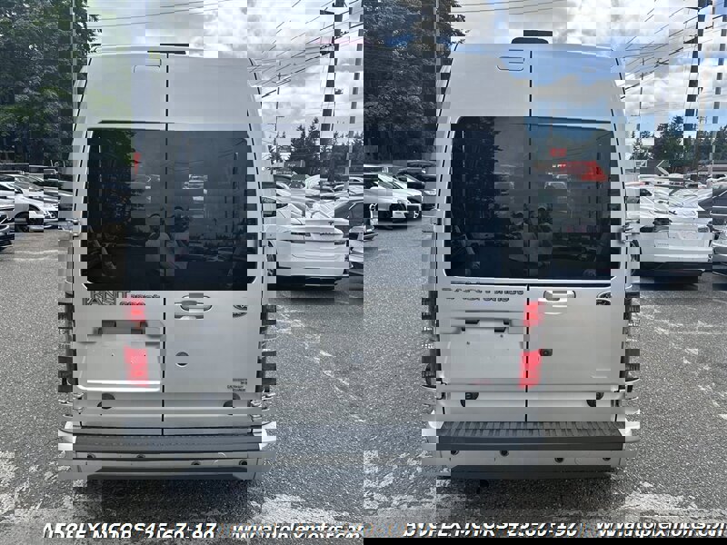 Used 2011 Ford Transit Connect XLT image 6