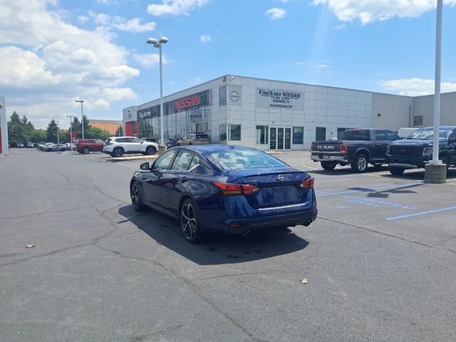 Certified 2023 Nissan Altima 2.5 SR FWD image 10