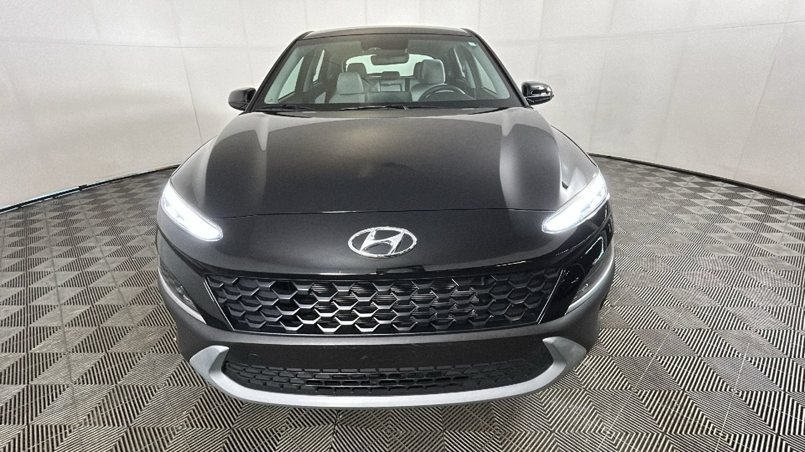 Certified 2023 Hyundai Kona SE AWD/4WD image 9