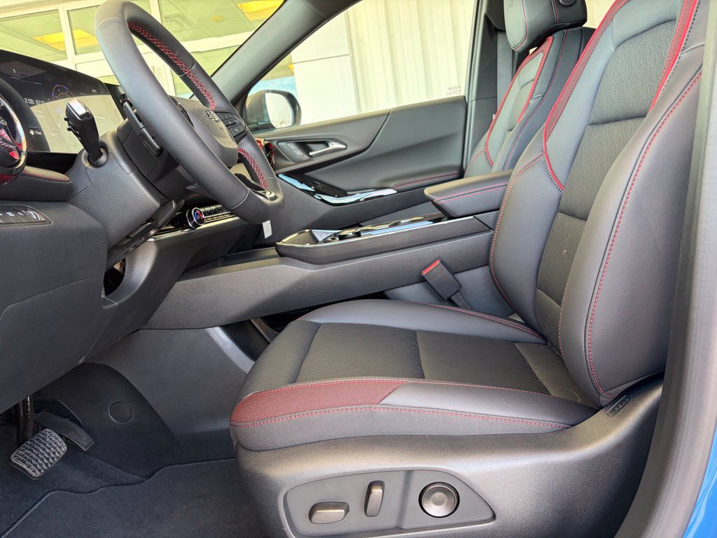 New 2027 Chevrolet Equinox RS AWD/4WD image 17