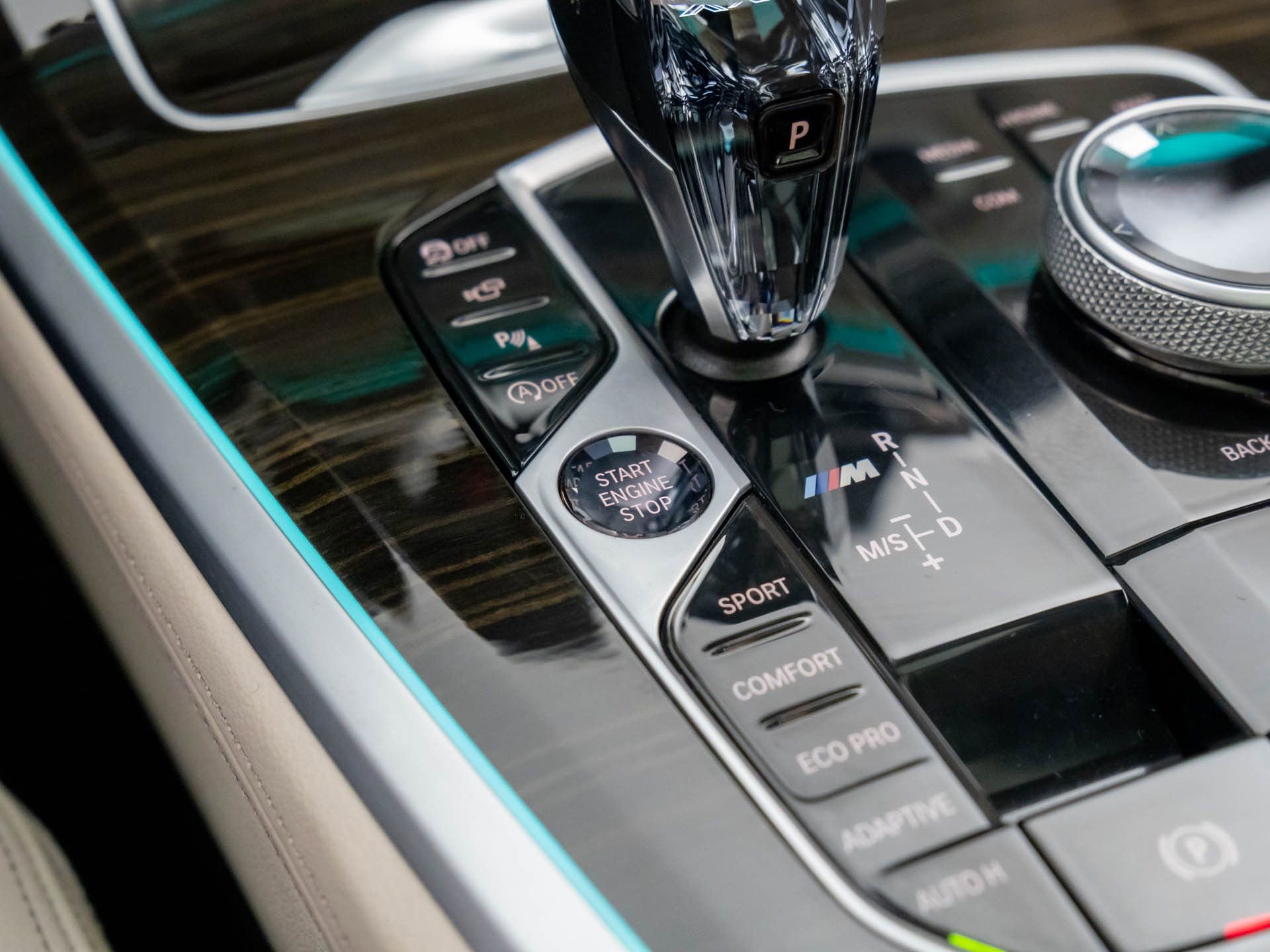 Used 2021 BMW X5 M50i image 22