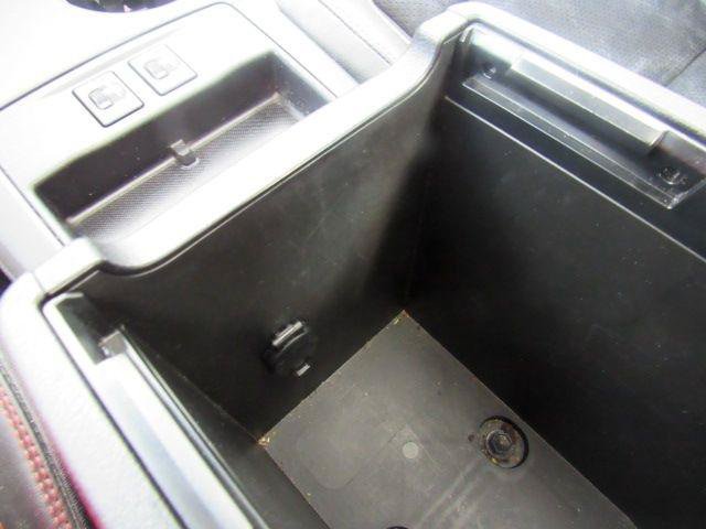 Used 2015 Toyota Camry XSE FWD image 33