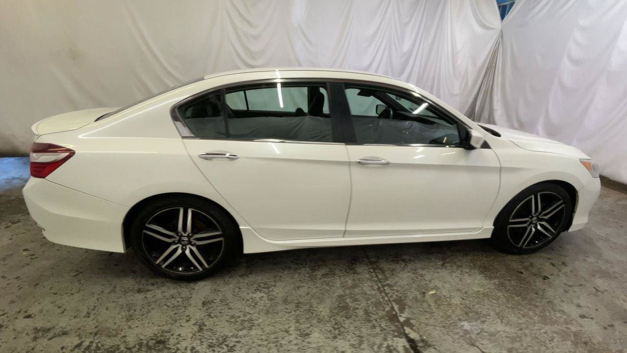 Used 2017 Honda Accord Sport Special Edition image 9