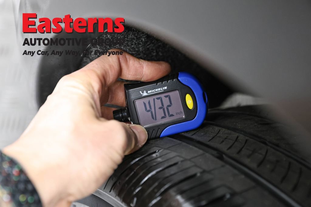 Used 2025 Mitsubishi Outlander SE image 31