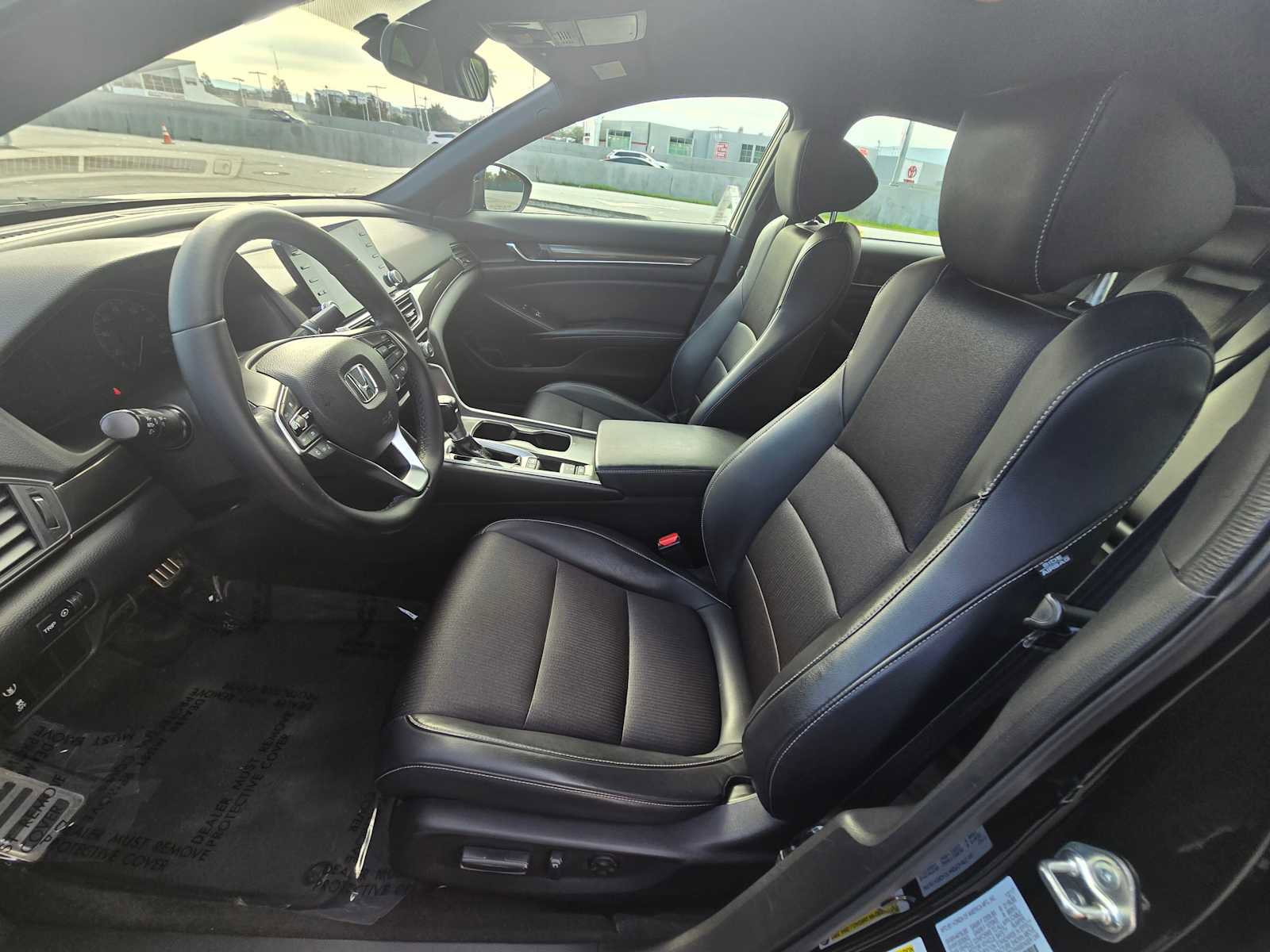 Used 2018 Honda Accord Sport image 22