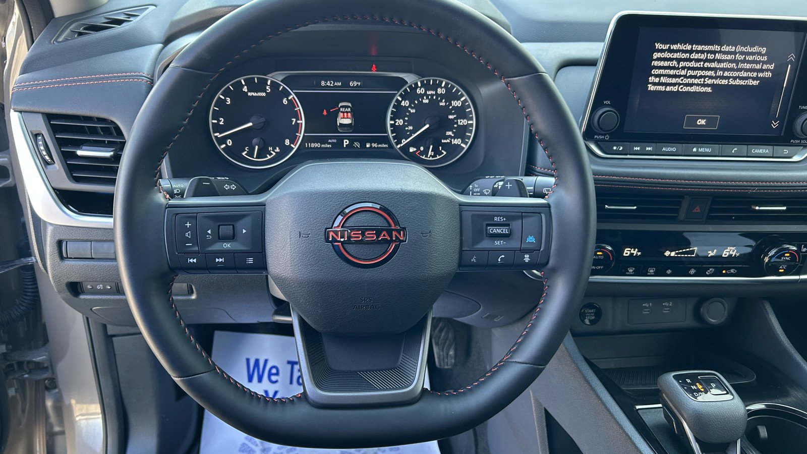 Used 2025 Nissan Rogue SV image 18