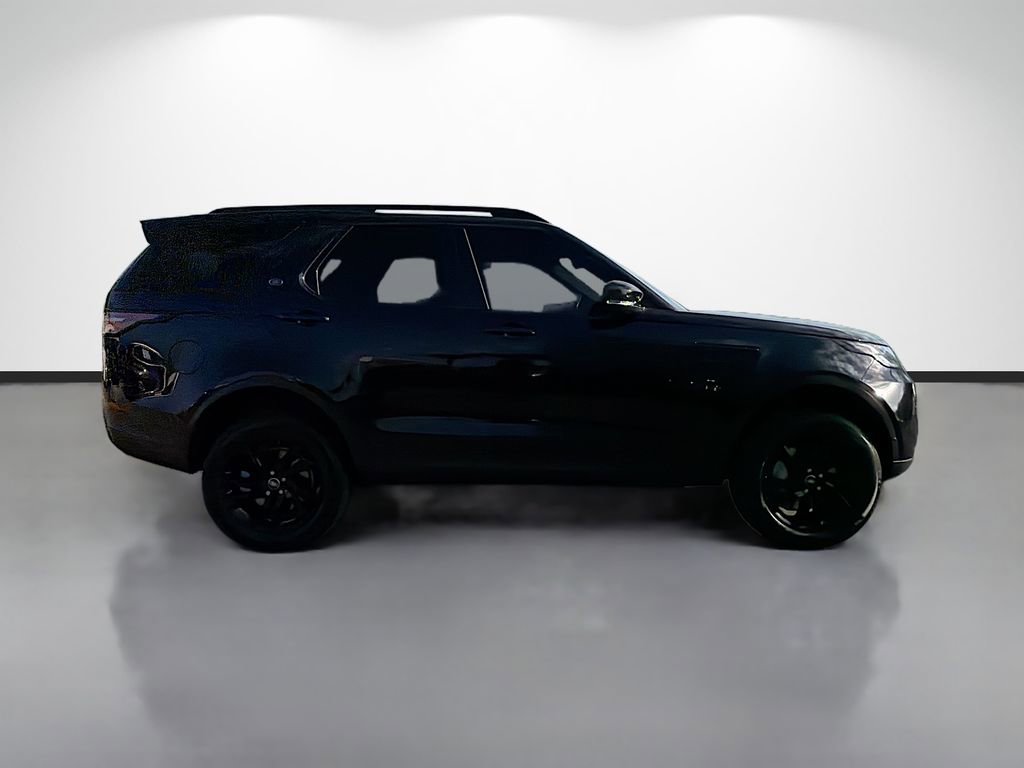 Used 2020 Land Rover Discovery HSE image 2