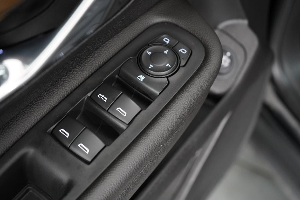 Used 2021 GMC Terrain SLE w/ Driver Convenience Package AWD/4WD image 18
