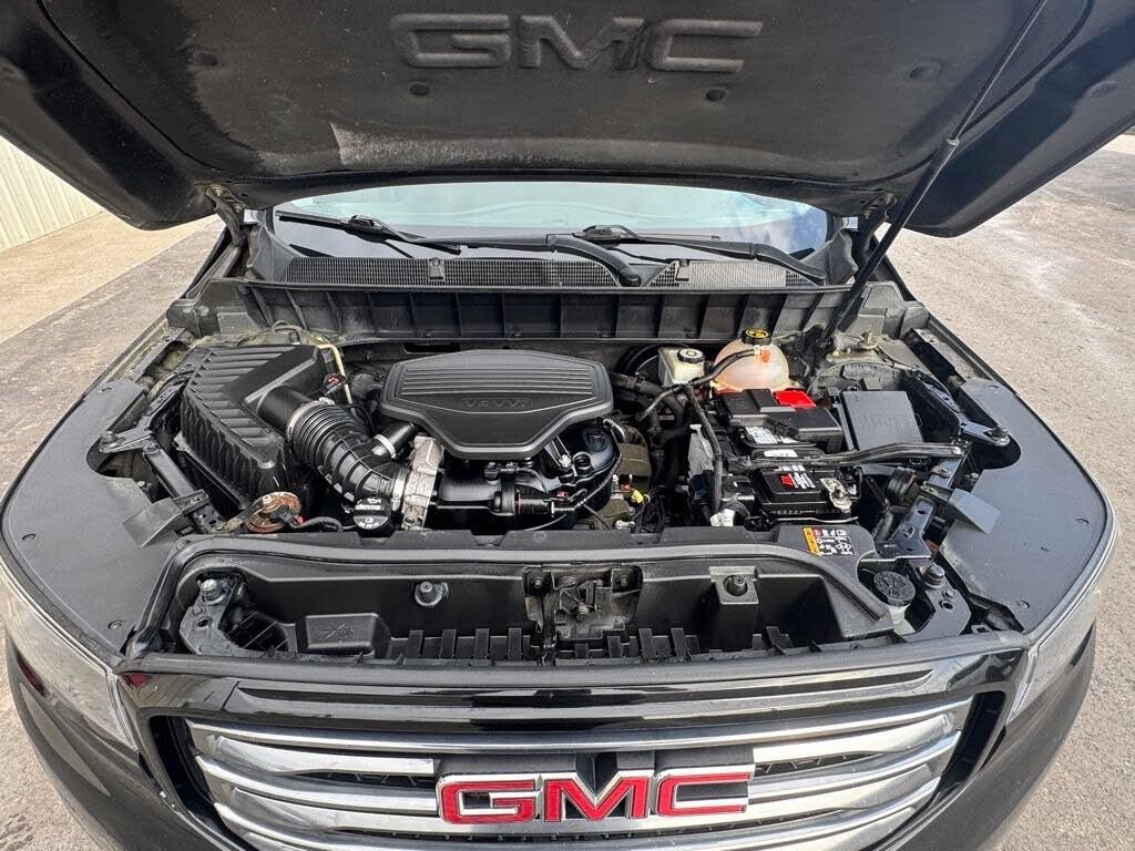 Used 2017 GMC Acadia SLE w/ Driver Alert Package I AWD/4WD image 59