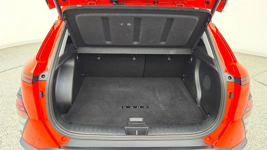 Used 2024 Hyundai Kona Limited FWD image 22