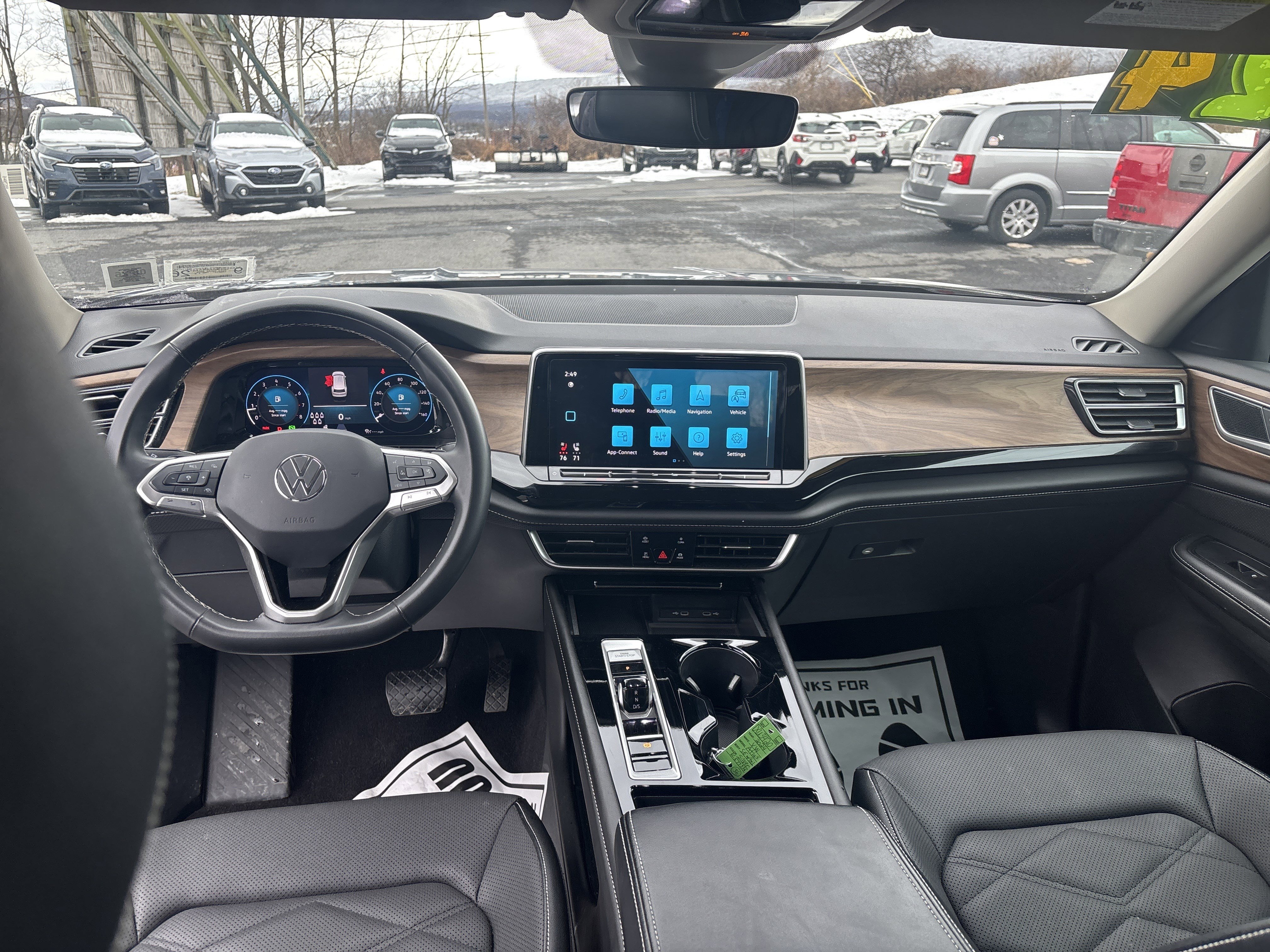 Used 2024 Volkswagen Atlas SE image 15