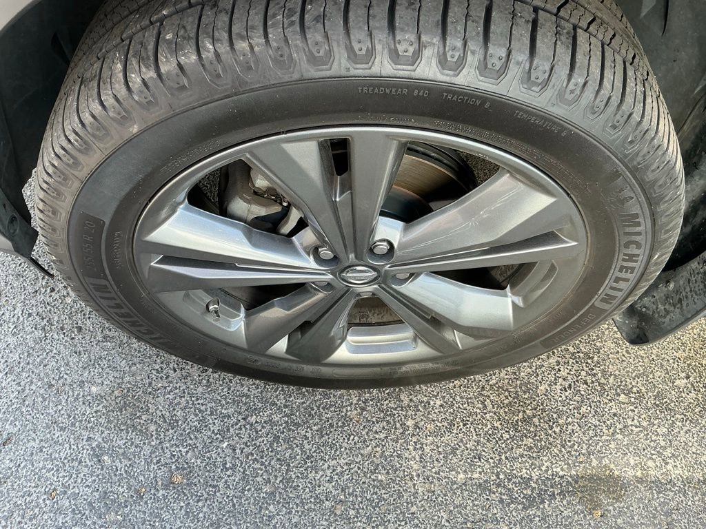 Used 2019 Nissan Murano Platinum w/ Cargo Package image 7