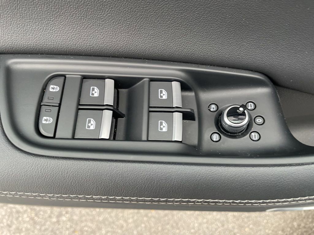 Used 2025 Audi Q7 3.0T Premium Plus image 14