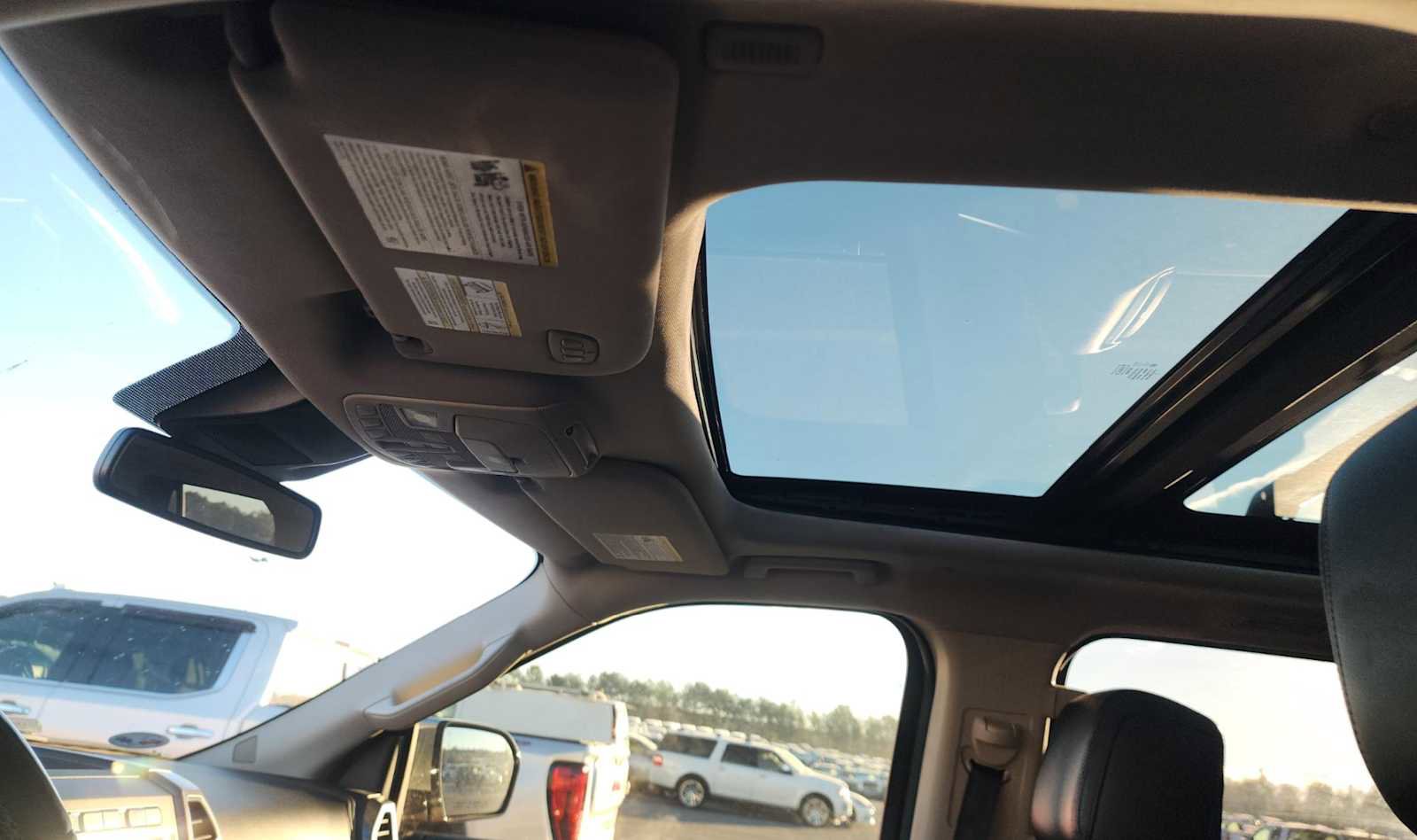 Used 2018 Ford Expedition Platinum image 19