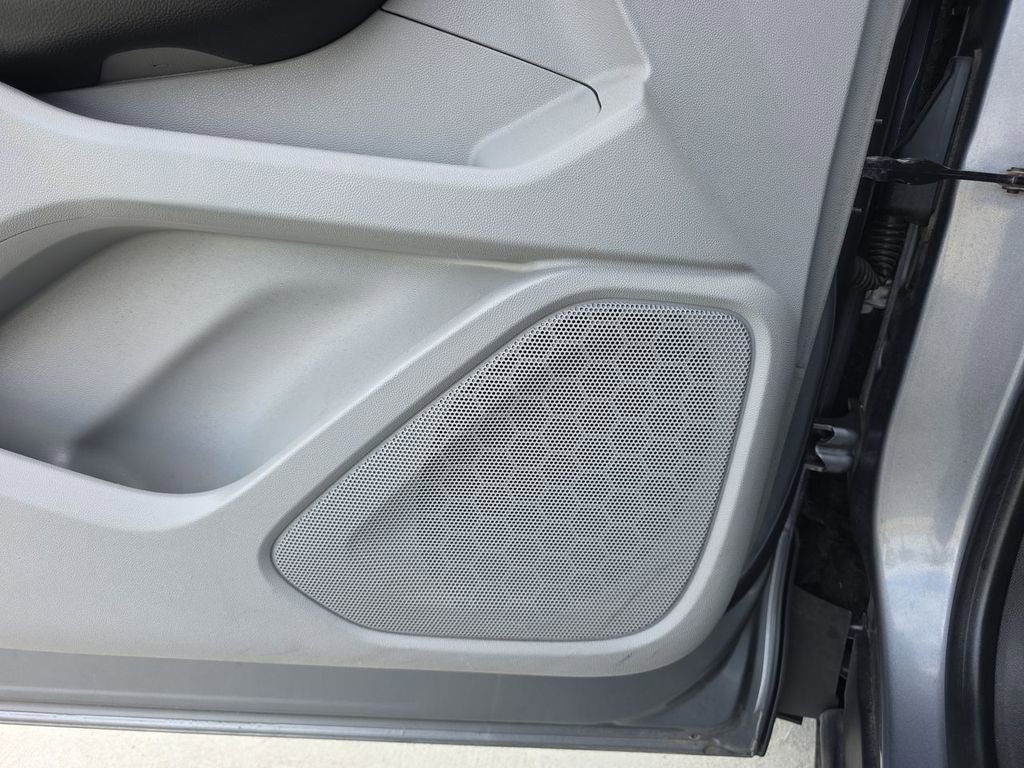 Used 2021 GMC Terrain SLE image 25