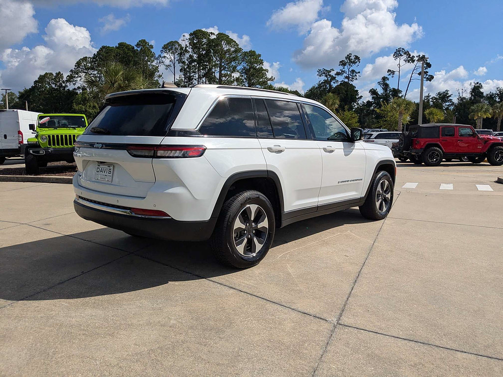 Certified 2024 Jeep Grand Cherokee Limited 4xe AWD/4WD image 3