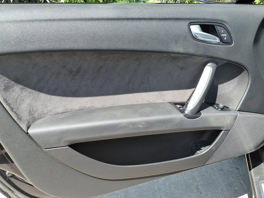 Used 2009 Audi TT 2.0T image 18