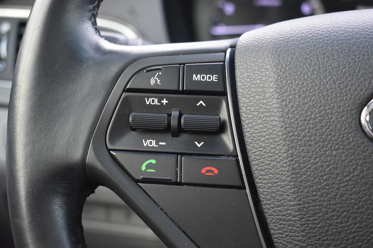 Used 2015 Hyundai Sonata Limited w/ Option Group 06 image 24