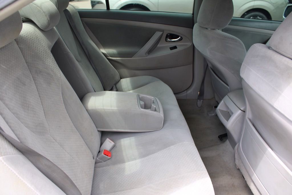 Used 2009 Toyota Camry LE FWD image 21