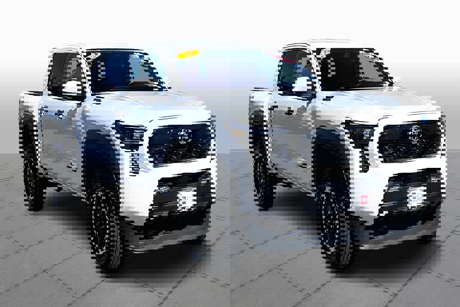 Certified 2024 Toyota Tacoma TRD Off-Road image 2