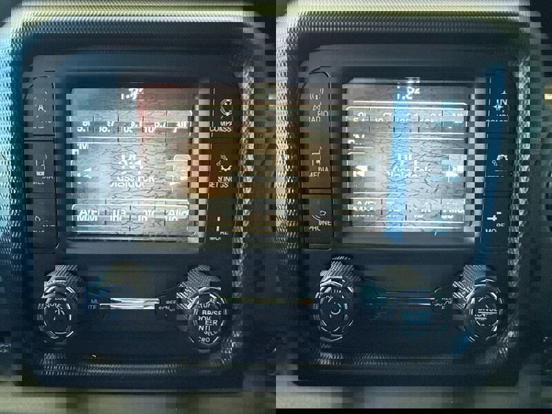 Used 2018 Jeep Wrangler Unlimited Sport S image 38