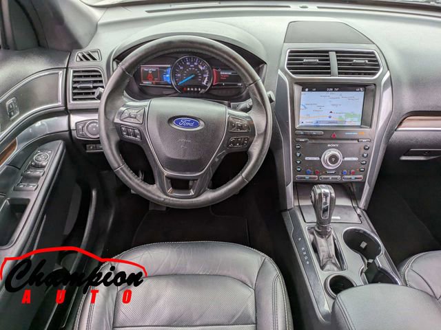 Used 2019 Ford Explorer Limited w/ Ford Safe & Smart Package FWD image 22