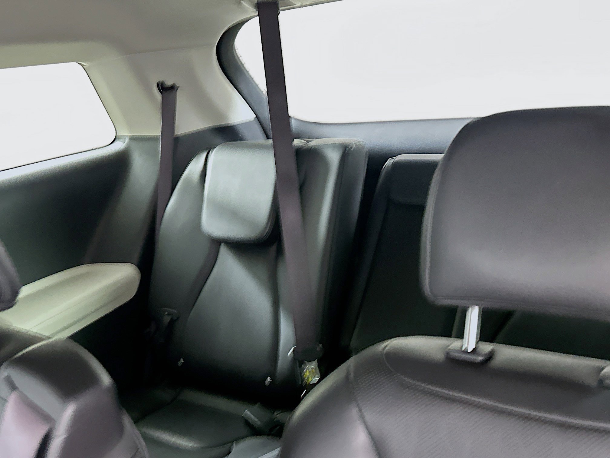 Used 2024 Kia Carnival LX image 27