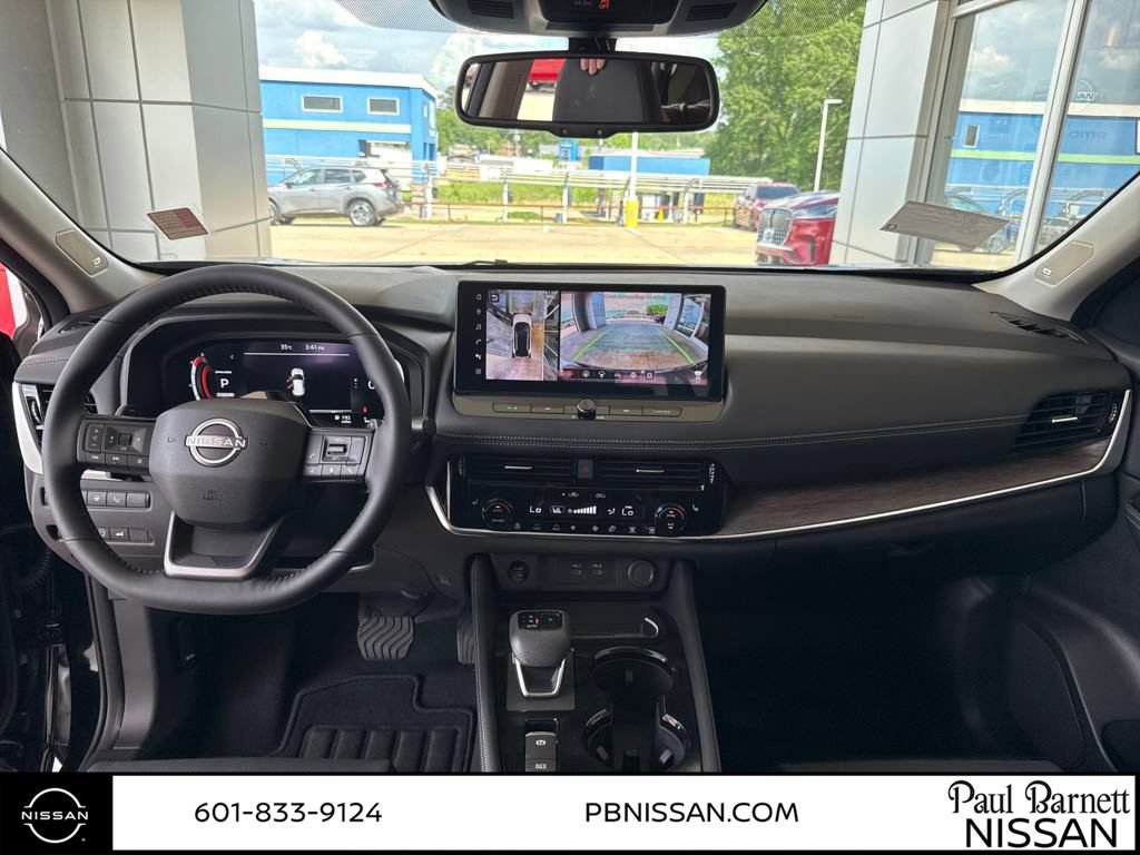 New 2025 Nissan Rogue Platinum w/ Tech Package image 19