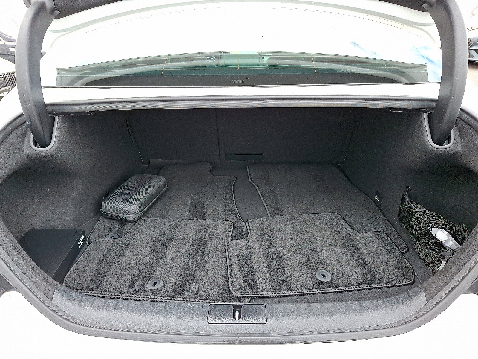 Certified 2023 Genesis G70 2.0T w/ Sport Prestige Package image 30