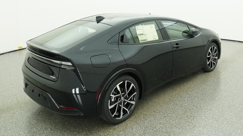 New 2026 Toyota Prius Plug-In Hybrid FWD image 12